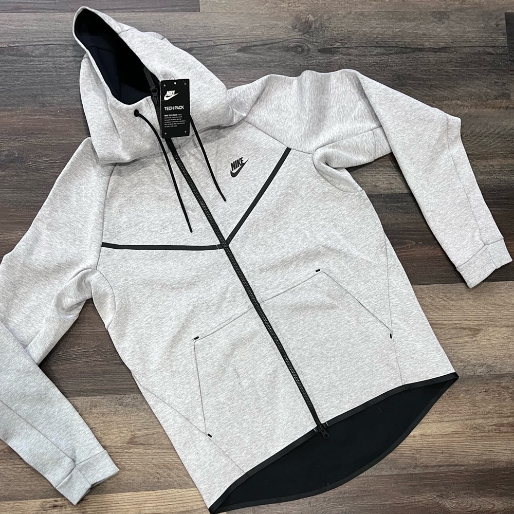 New Nike Tech